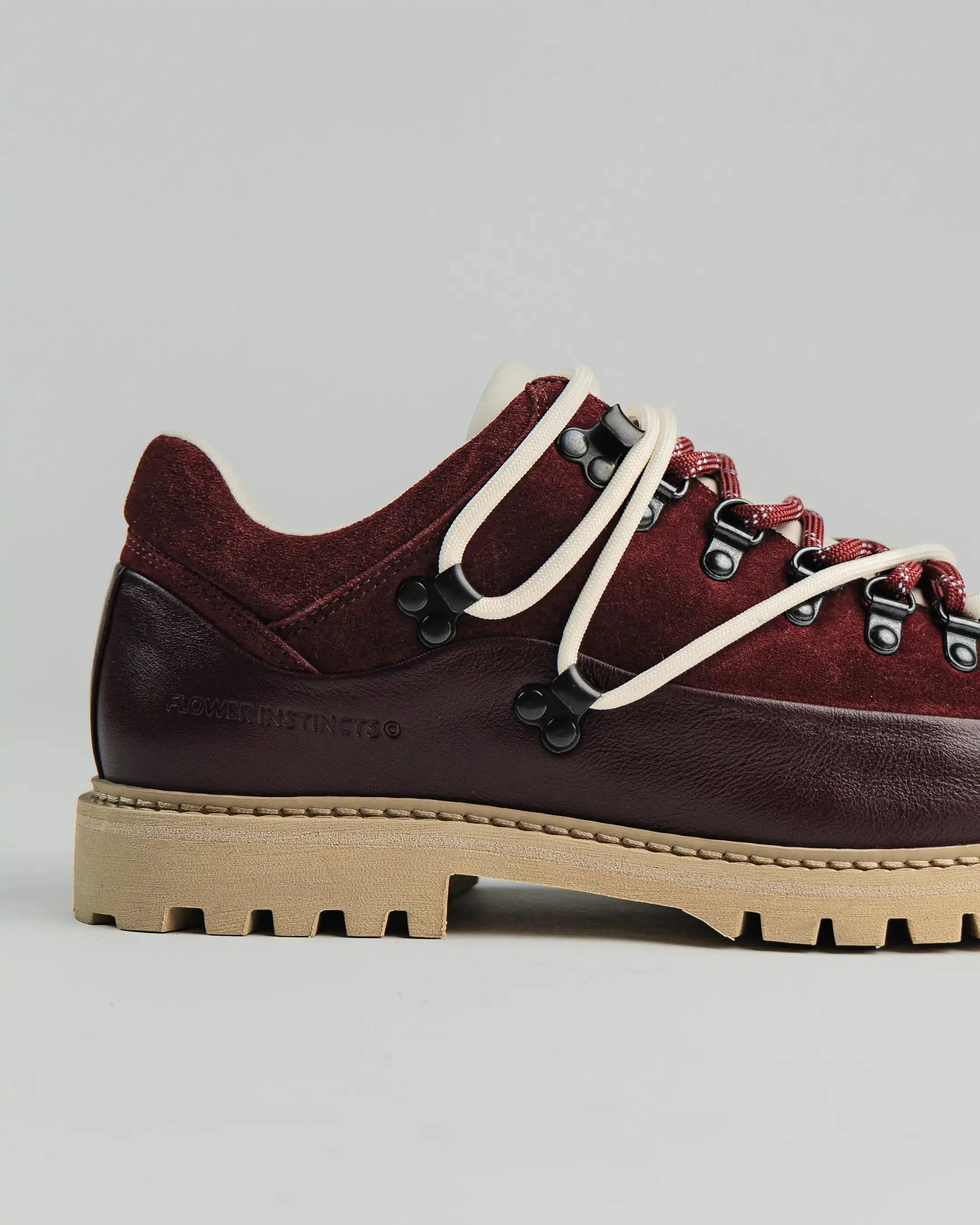 BOOTED GOAT RED CHERRY - Image 9