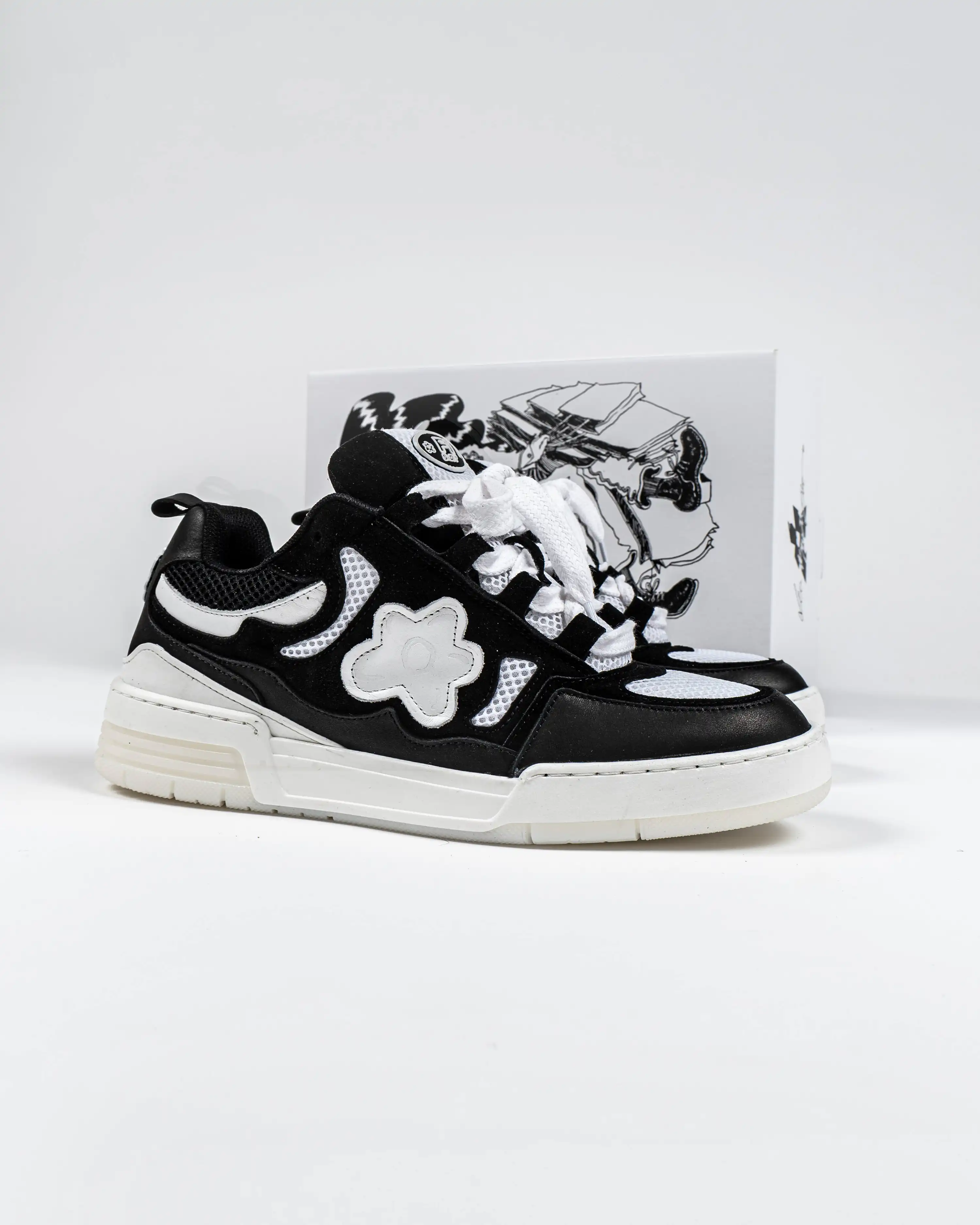 SNEAKERS SDT CONSUMERISM w/ LÉO KPODZRO - Image 8