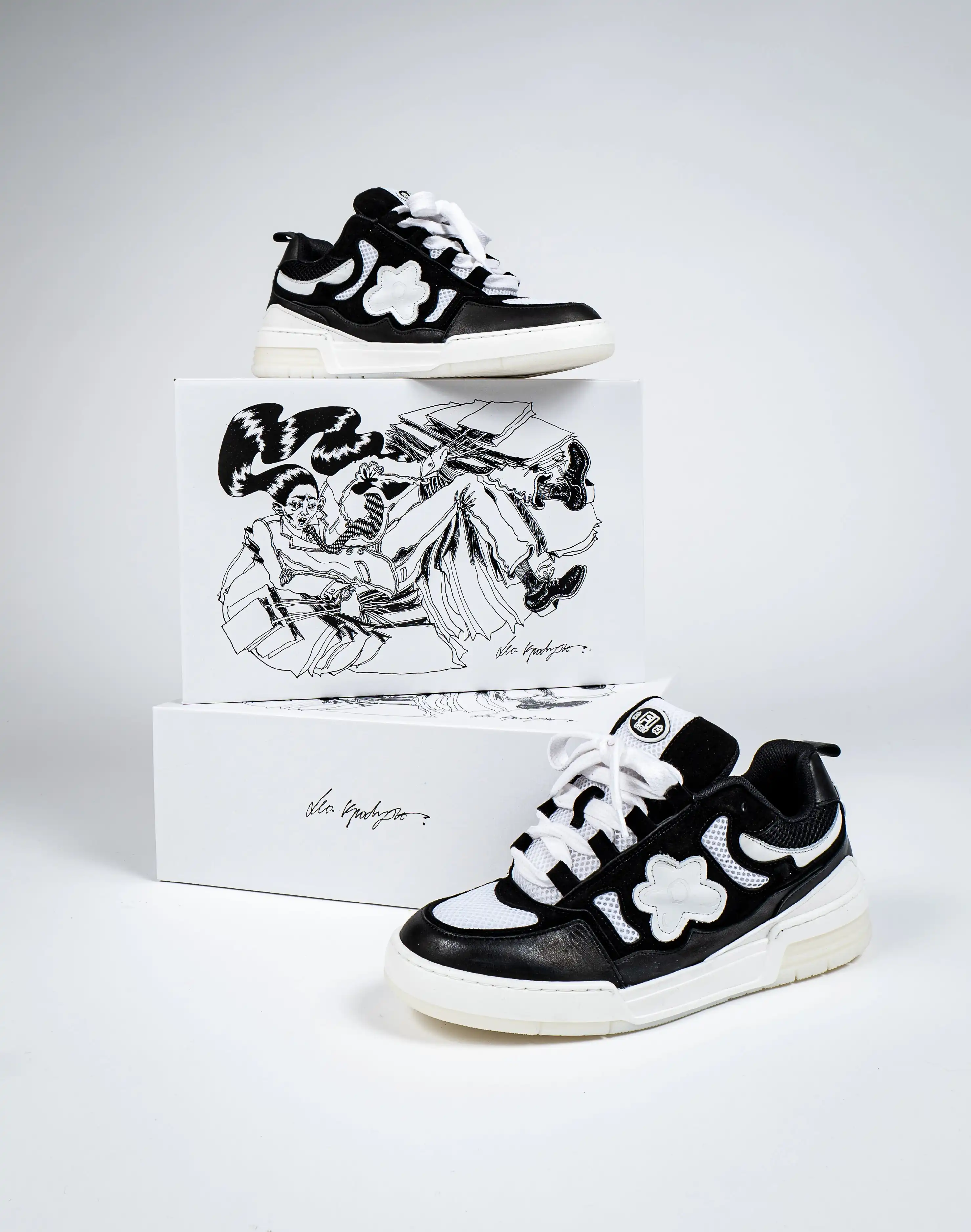 SNEAKERS SDT CONSUMERISM w/ LÉO KPODZRO - Image 9